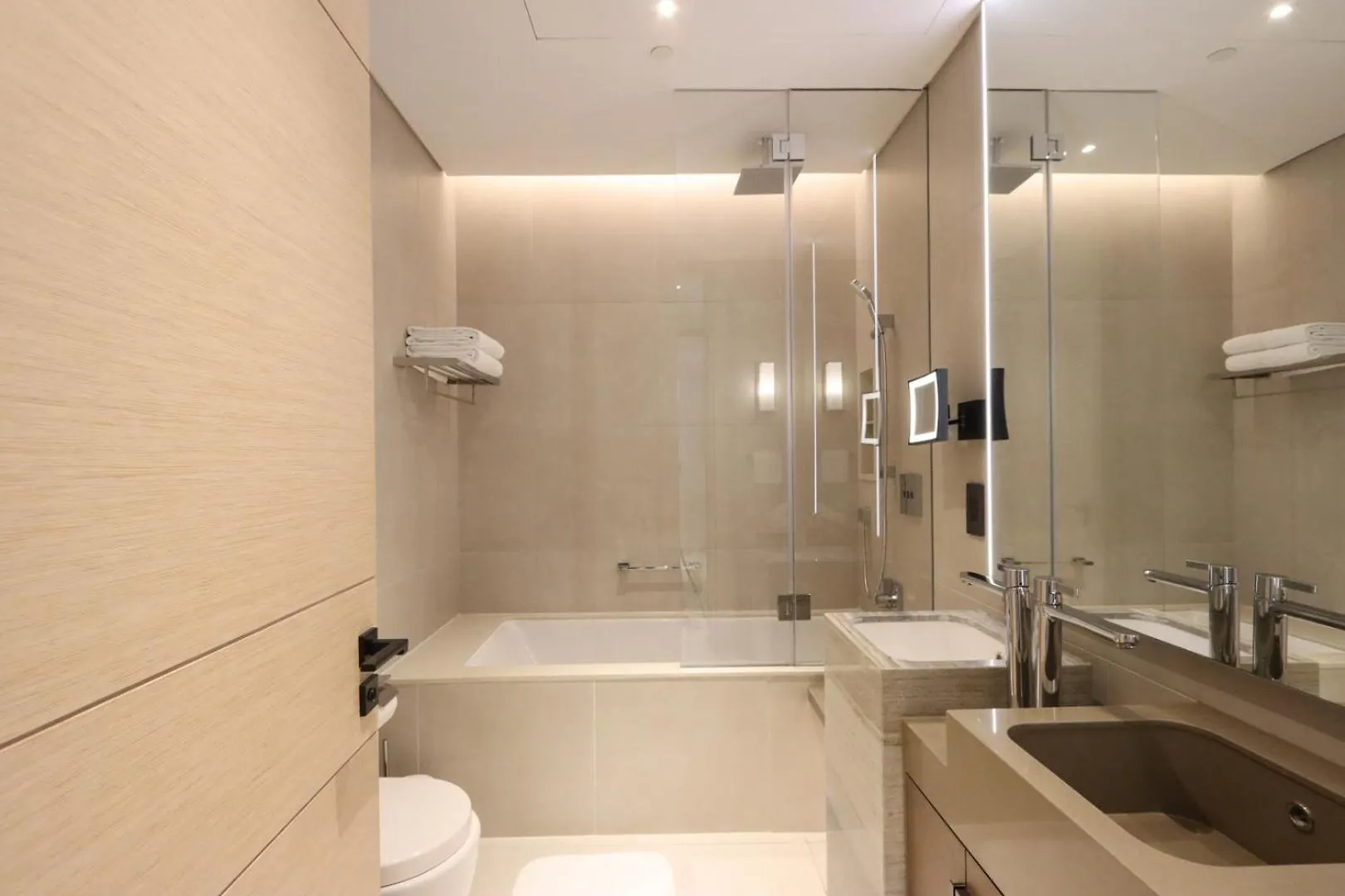Apartment Livbnb-Sleek 2B Where City And Sky Meets The Sea Dubai United Arab Emirates