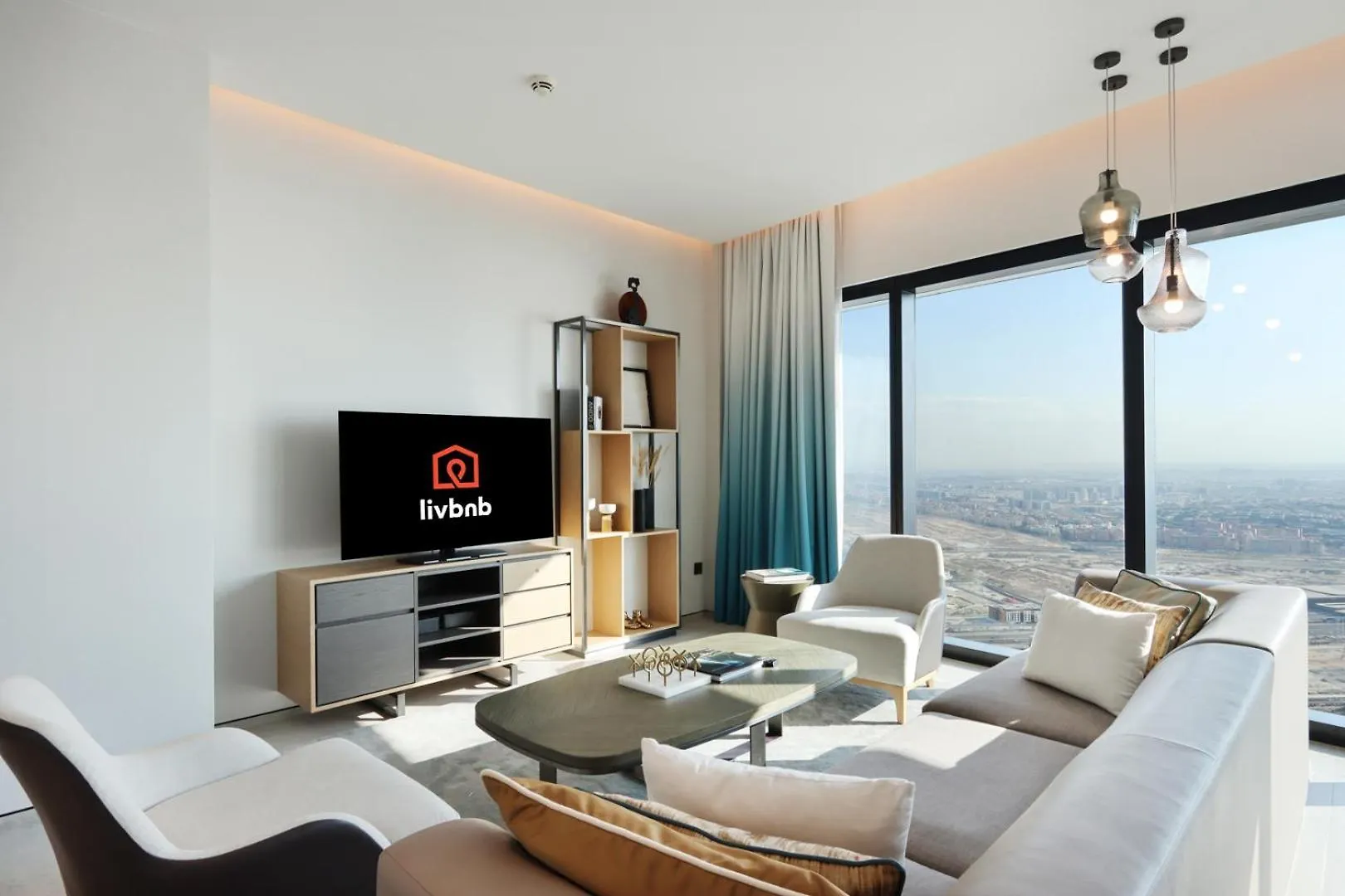 Livbnb-Sleek 2B Where City And Sky Meets The Sea Dubai